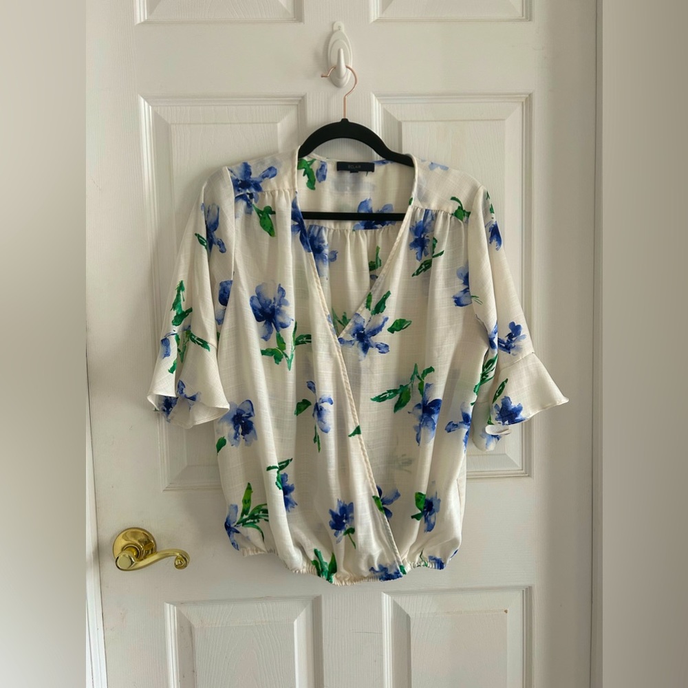 Eclair Nordstrom Floral Flutter Sleeve Blouse